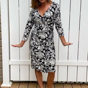 Lauren Ralph Lauren 3/4 sleeve dress. Size 4.